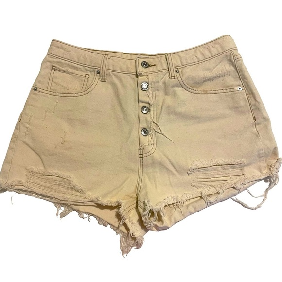 wild fable Pants - Wild Fable Highest Rise Cutoff Jean Shorts Off-White